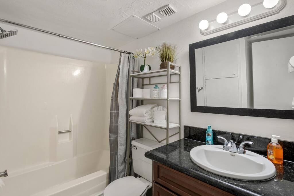Bello Condominio Con Vista Al Mar, Jacuzzi Interno ガルベストン エクステリア 写真